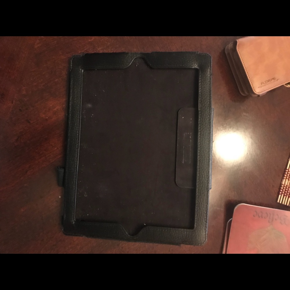 iPad 3rd Gen cover - Picture 3 of 3